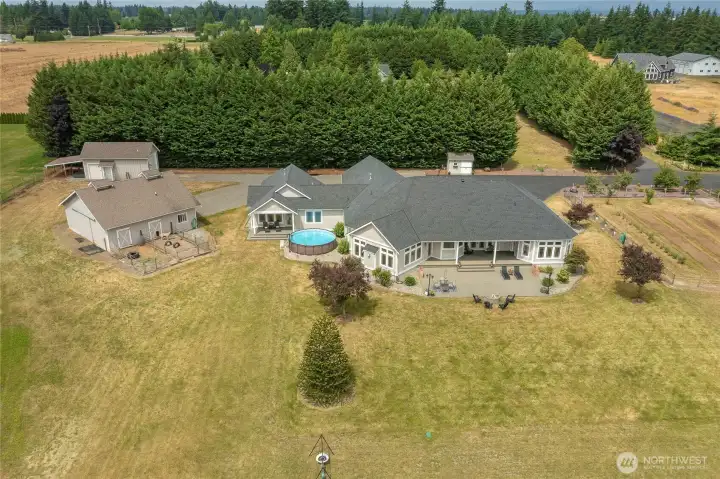 Home features 4323 sq ft of living space, 4-stall horse barn, RV or storage shed, garden shed and fenced garden with many fruit trees! Home features 4323 sq ft of living space, 4-stall horse barn, RV or storage shed, garden shed and fenced garden with many fruit trees!
