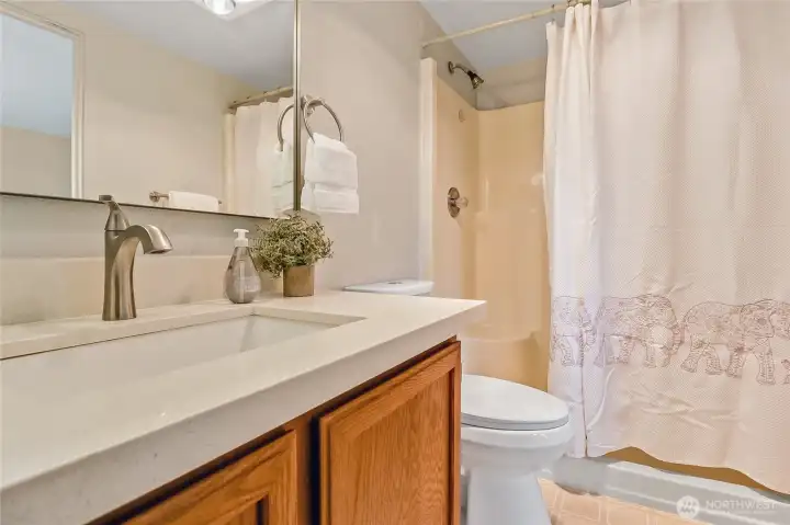 Primary bedroom ensuite bathroom Primary bedroom ensuite bathroom
