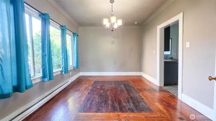Dining Rm