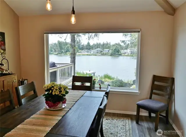 Enjoy these lovely views during dinner time.