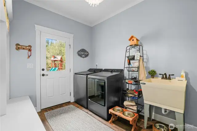 Spacious main floor laundry/mudroom.