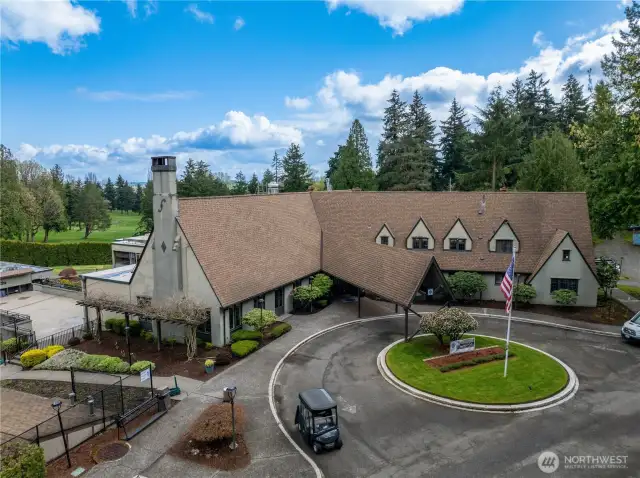 A great look at this iconic club house