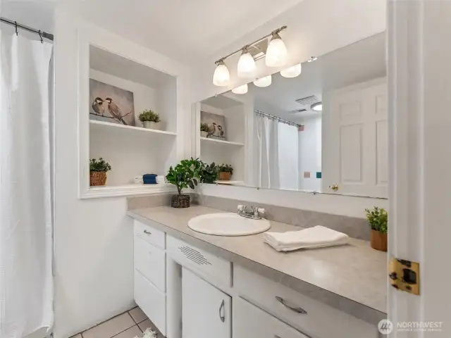 Downstairs Full Bath