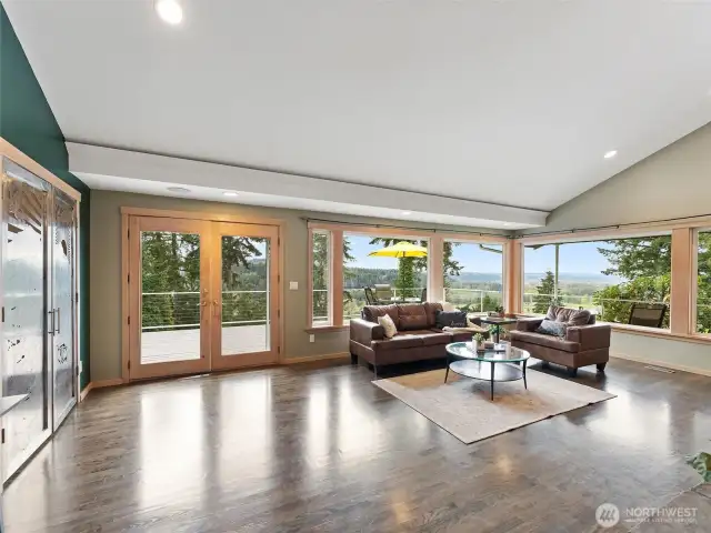 Upstairs Great Room