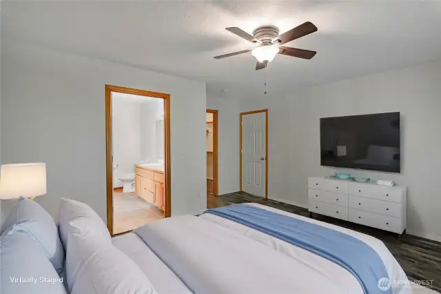 Main floor primary suite.