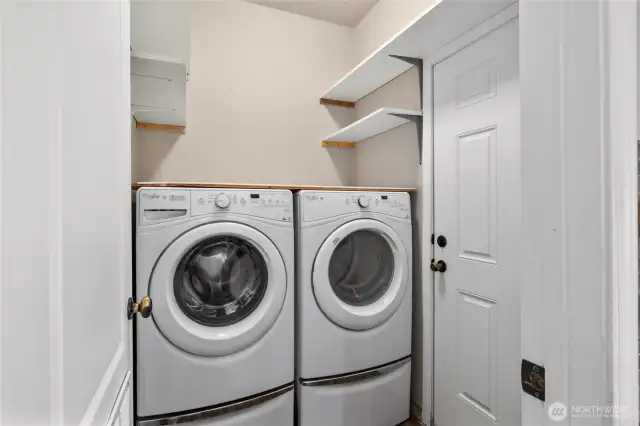 Laundry Room has access to the back yard! Washer & Dryer Stay