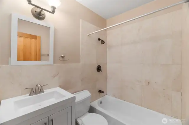 Hall bath upstairs