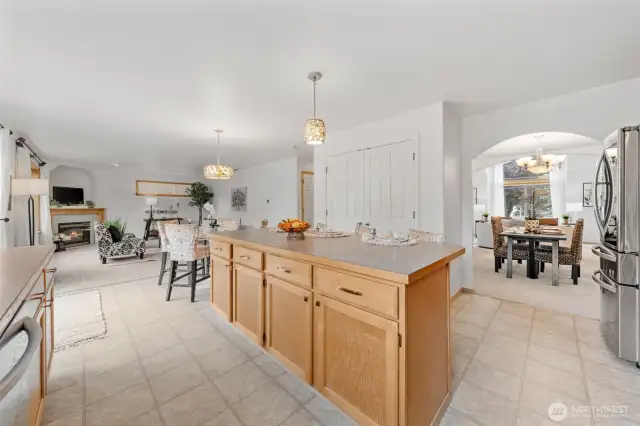 As if there wasn't already plenty of storage, the kitchen island provides even more.
