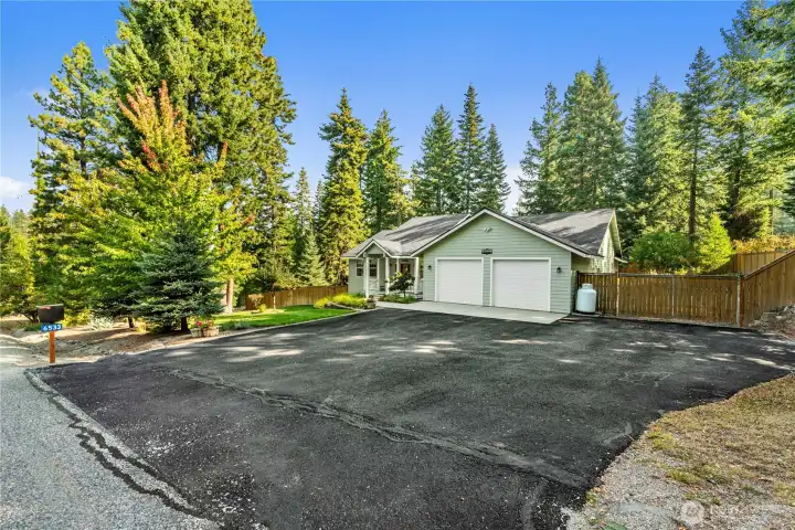 Lots of Parking, Recreational & RV hookups