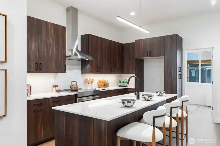 Photos are for illustrative purposes only and may depict a different home or floor plan, finishes or features.