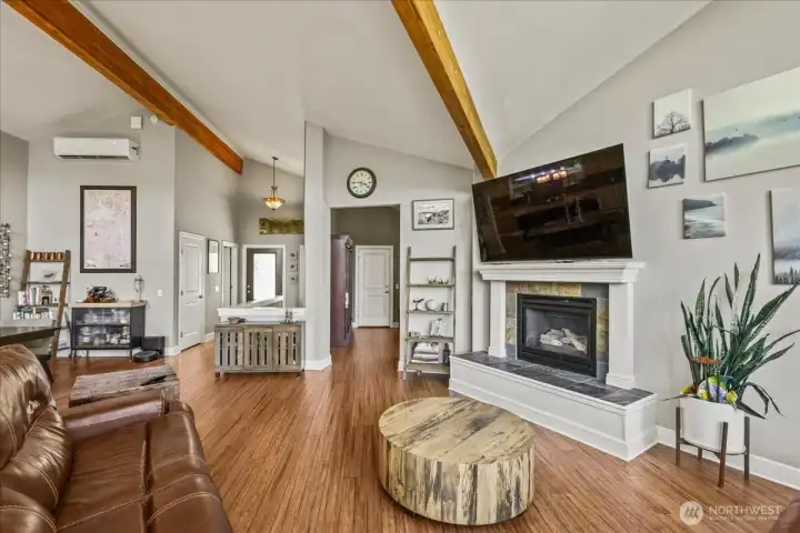 front room space is open & welcoming