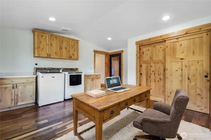 Virtually staged Seller used as an office but is actually a legal 2nd bedroom...its a personal choice