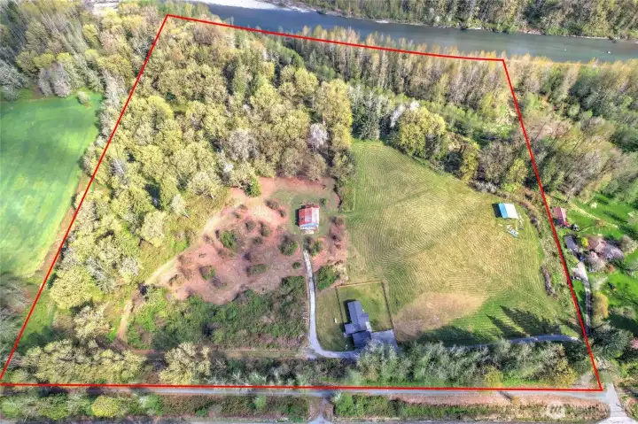 Beautiful land on the river.....Home is out of flood plain