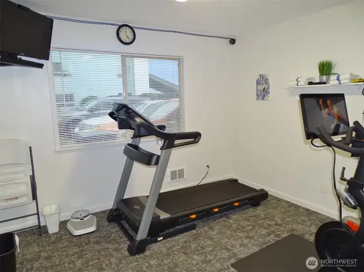 Canterbury Inn Exercise Room.
