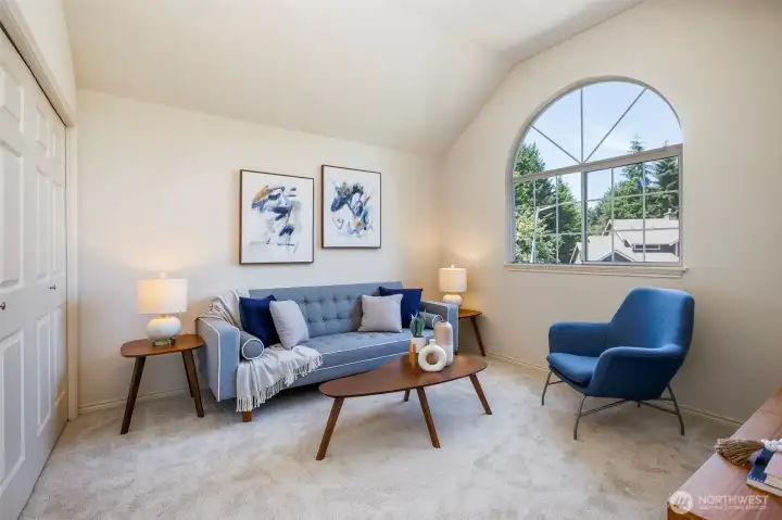 4th bedroom if you need it or nice den/TV room enjoys vaulted ceiling & sunburst window 4th bedroom if you need it or nice den/TV room enjoys vaulted ceiling & sunburst window