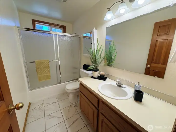 Full Guest Bath