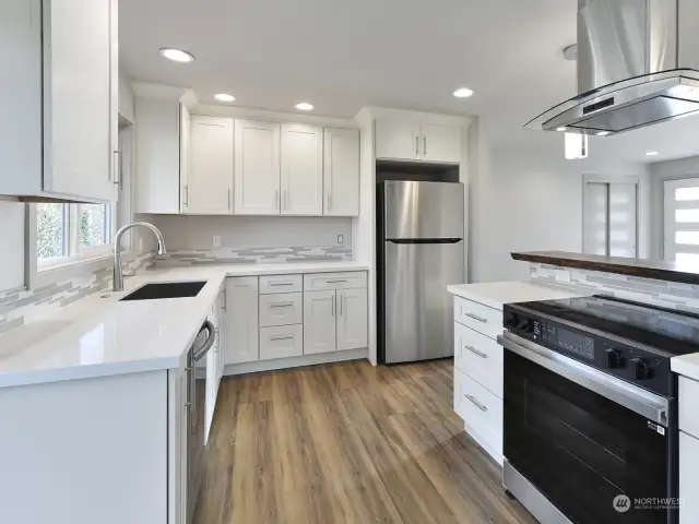 New kitchen and appliances. Plenty on cabinet space.