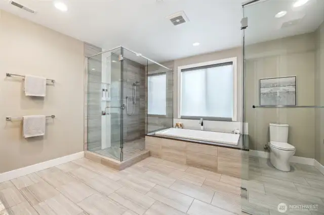 Primary bathroom on 2nd level_2