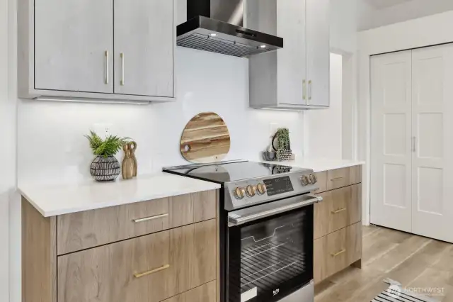 Photos represent builder's finish product and may not be exact.
