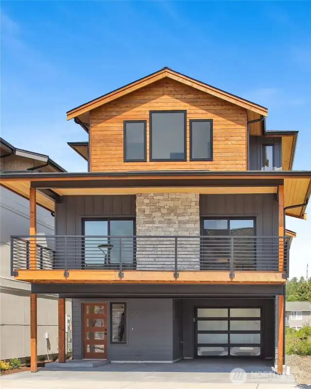 Photos represent builder's finish product and may not be exact.