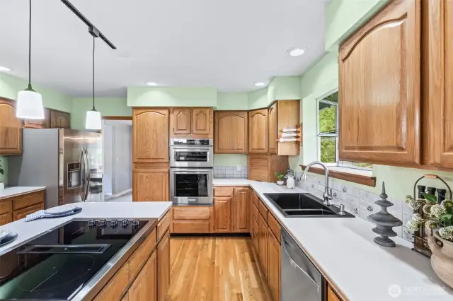 Functional kitchen with SS appliances