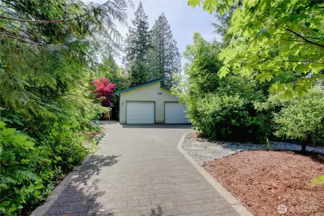 Detached 2+ car garage/shop.