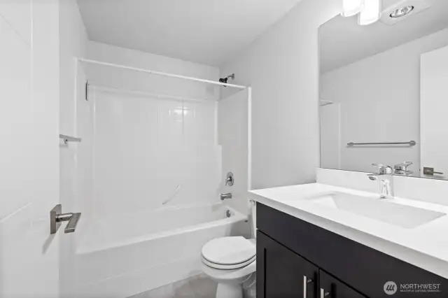 Main level bath