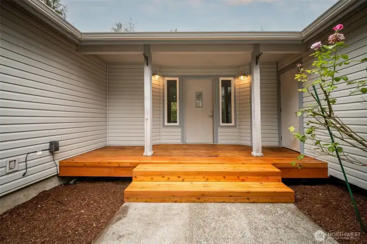 Brand new front deck.