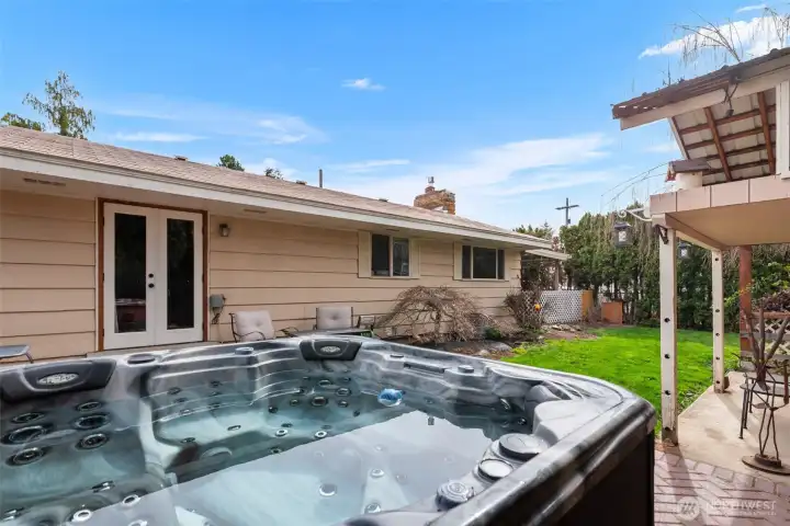 enjoying your hot tub under open skies
