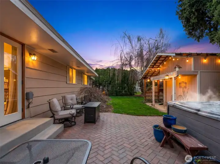 Back patio entertaining  done here!