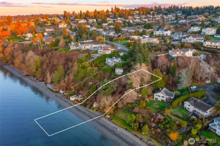 Property extends past the shoreline