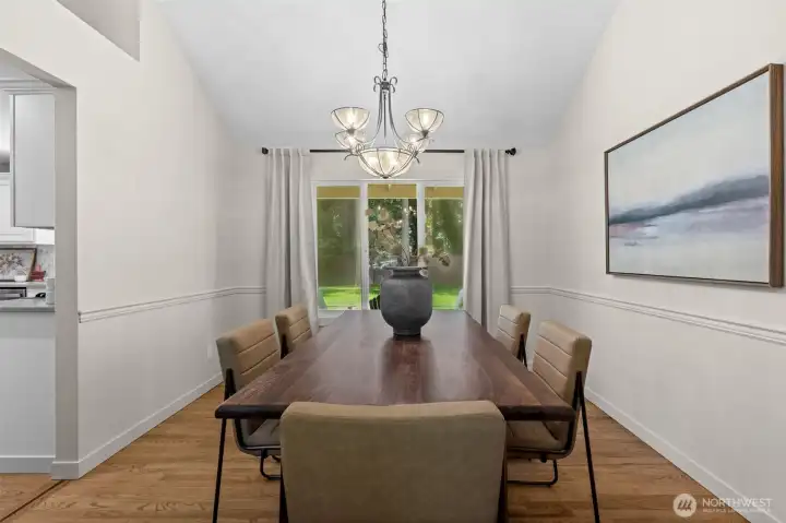 The ultimate backdrop for modern entertaining. From casual weeknight dinners to elegant celebrations, this stylish space handles it all with effortless grace. The ultimate backdrop for modern entertaining. From casual weeknight dinners to elegant celebrations, this stylish space handles it all with effortless grace.