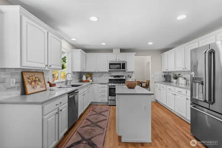 A chef's dream! A great amount of space and storage for any of your culinary adventures. A chef's dream! A great amount of space and storage for any of your culinary adventures.