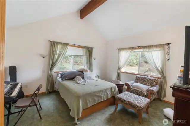 Upper Bedroom