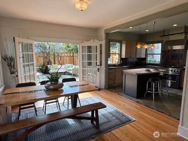 Again, the owner's own furniture shows the dining area reminiscent of a bygone era in entertaining!