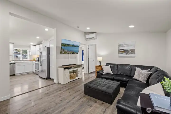 Open, light and bright. Mini split offers heat and AC.