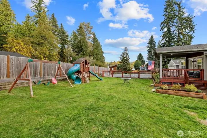 Room to work, garden and play!