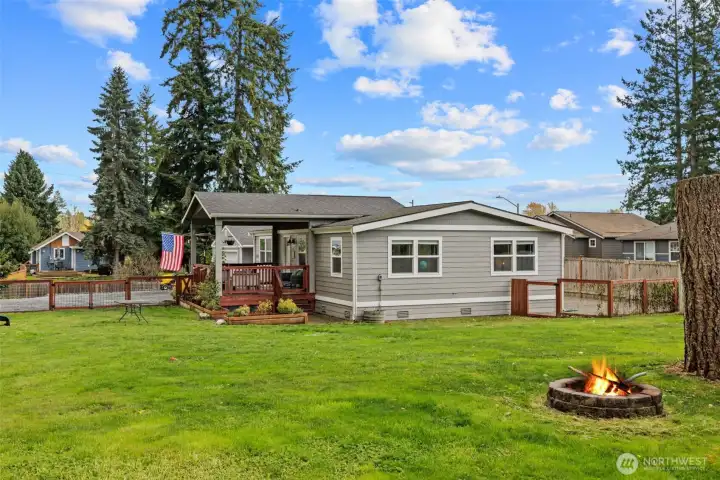 Firepit to enjoy starry nights!