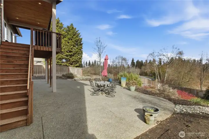 Substantial paved Patio