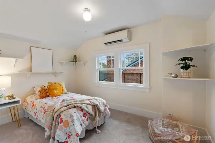 Bedroom 3 - 2nd floor