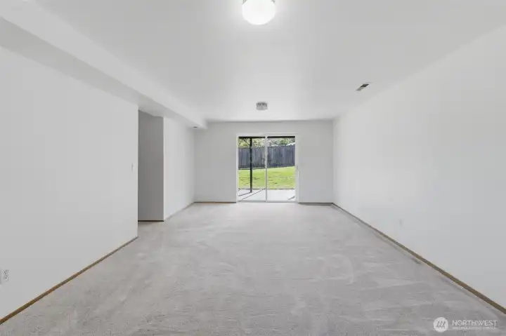 Huge room and new carpet