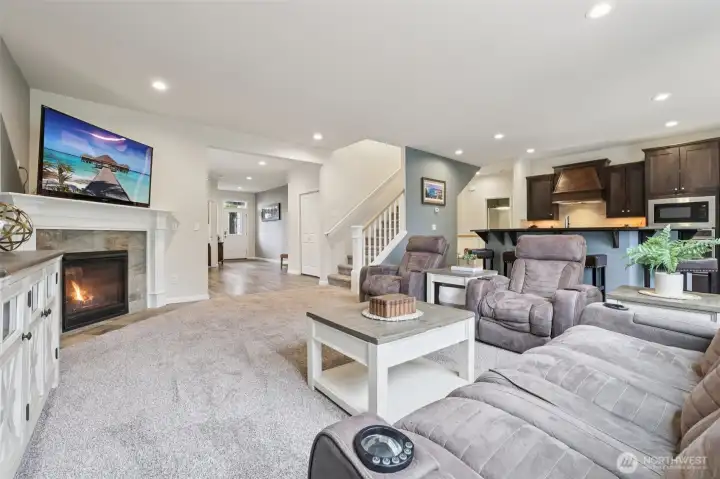 Living room with gas fireplace