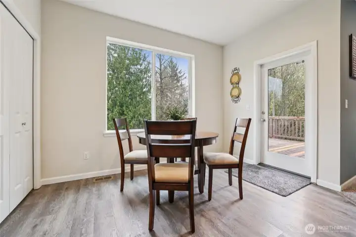 Eat in area off the kitchen leads out to the deck