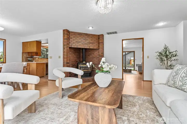 Kitchen to the left and den, bonus, or bedroom to the right. Excellent floor plan with many options. All 4 rooms have closets, so could be a 4 bedroom home.