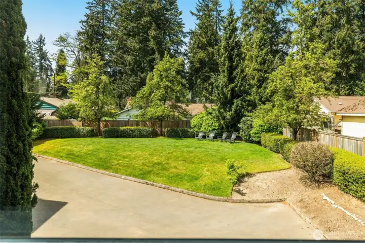 Landscape included in HOA dues