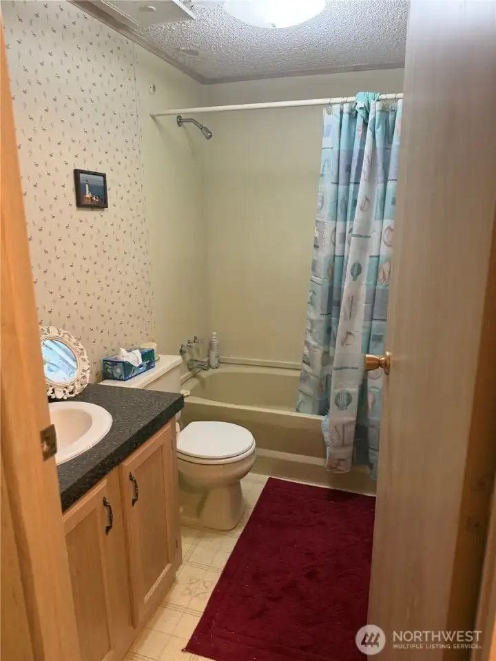 Main bathroom Main bathroom