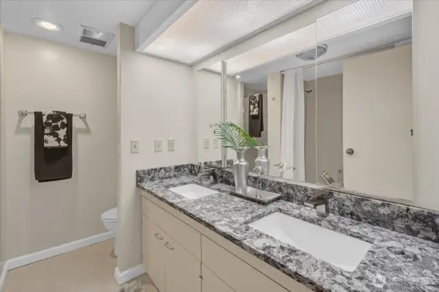 Primary bath