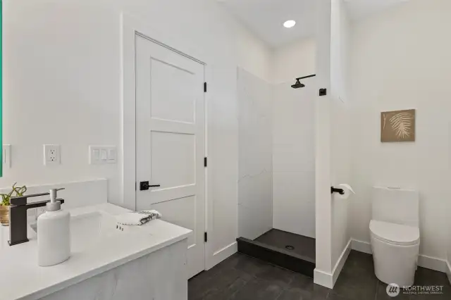 Photos represent builder's final product and may not be exact.