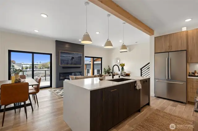 Photos represent builder's final product and may not be exact.