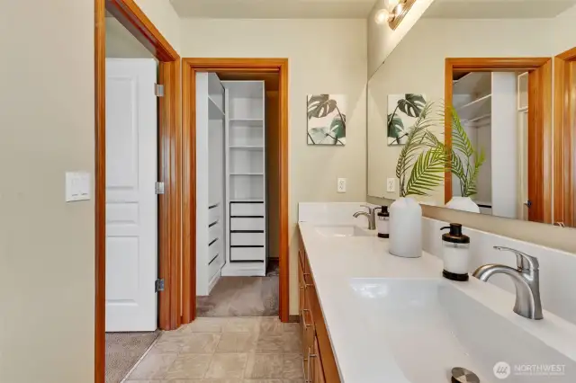 New quartz countertops in bathrooms & kitchen